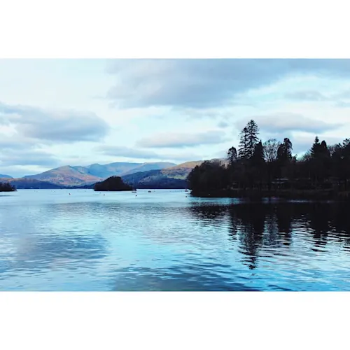 Instagram-Lake-District-Windermere-England-_cyrene_tan