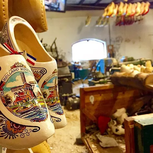 Instagram-berlin-germany-group-_timthetourmansayer