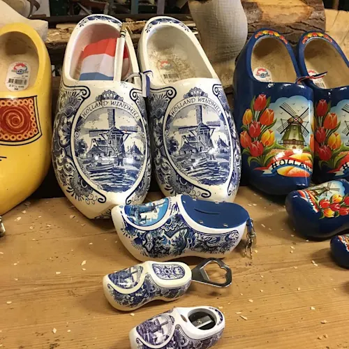 Amsterdam-Netherland-_luminousmaximus