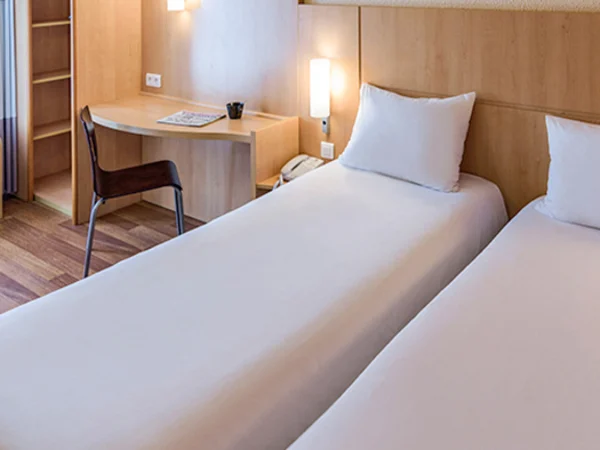 Avignon-hotel-ibis-avignon-centre-pont-de-l-europe-twin-room
