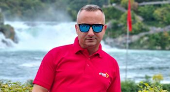 Bogdan-expat-explore-driver