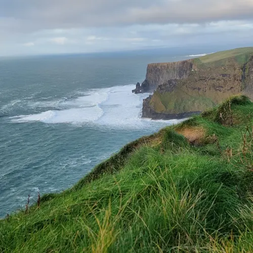 Cliffs-of-Moher-Ireland-view-instagram-_laurie_a_tms