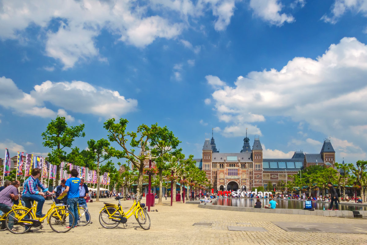 Cycling Amsterdam, adrenaline activities Europe
