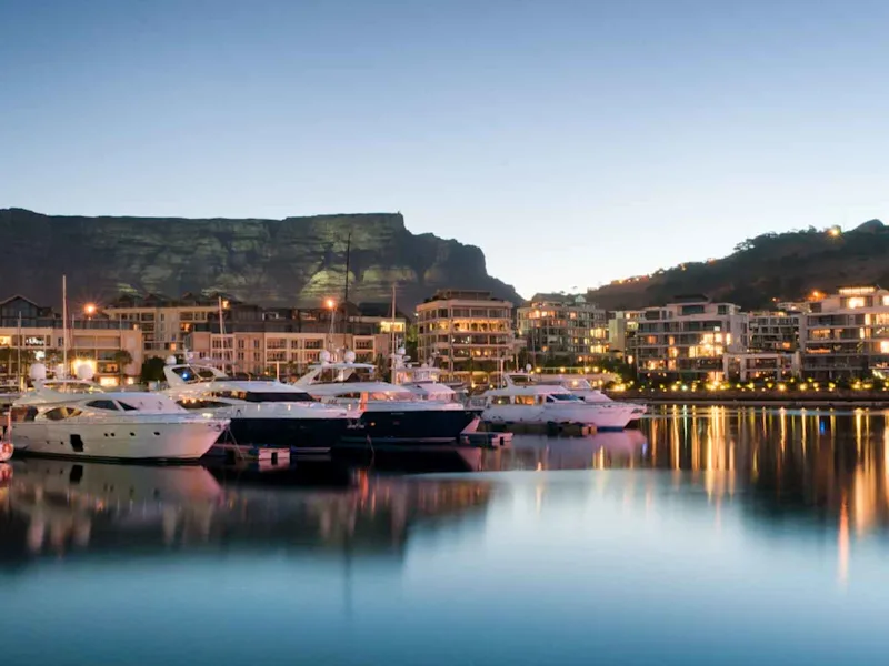 day1-v-and-a-waterfront-cape-town-and-the-garden-route-tour