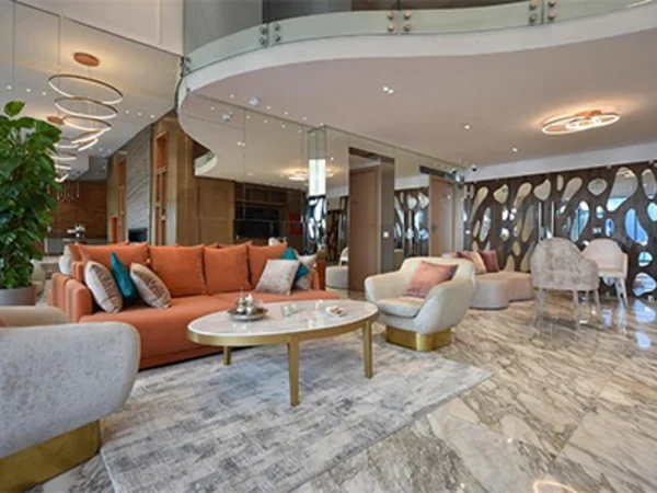 flower-town-lobby-area