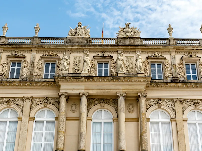 Herrenchiemsee-schloss-castel-bavaria-germany