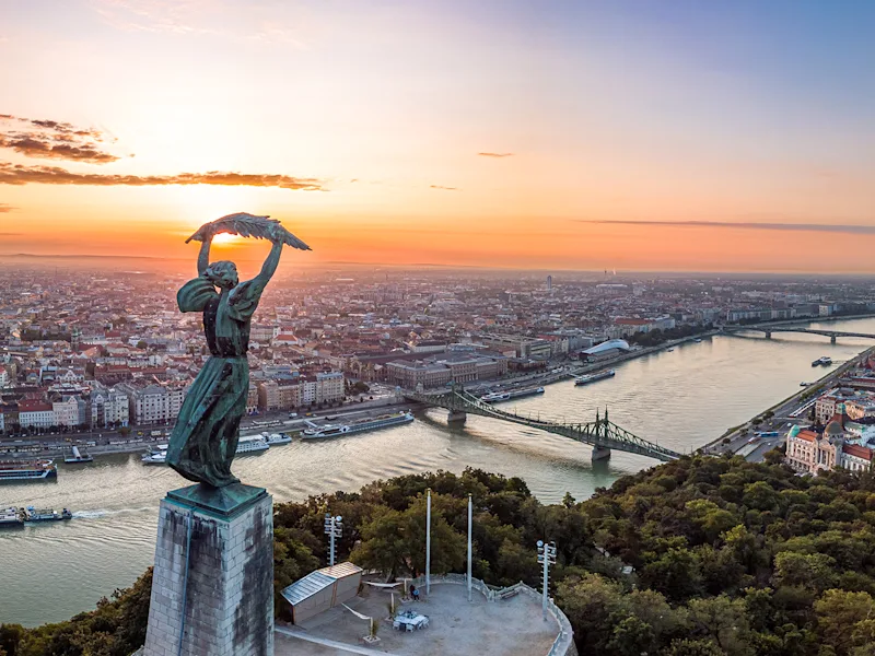 hungary-budapest-gellert-hill-view-danube-river