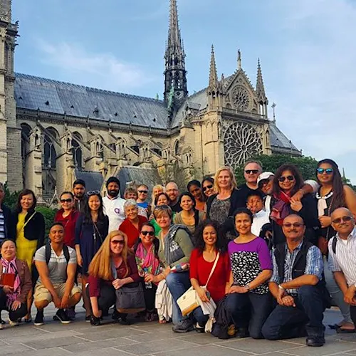 Notre-Dame-Paris-Group-Instagram-_scouserontour