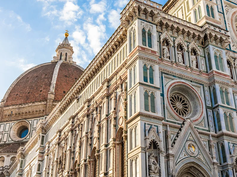 italy-florence-duomo-detail-facade