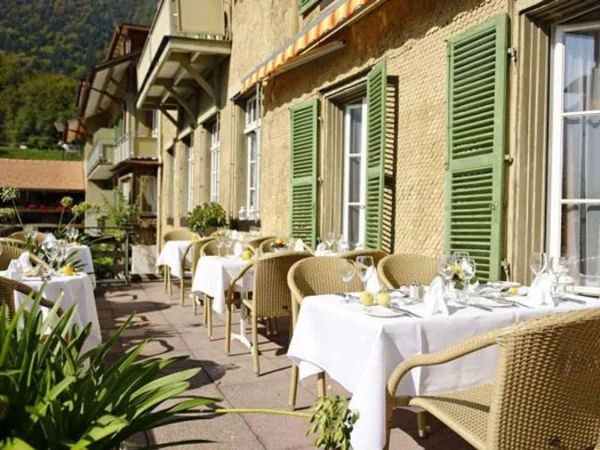 Jungfrau-Region-the-bear-inn-wilderswil-dining