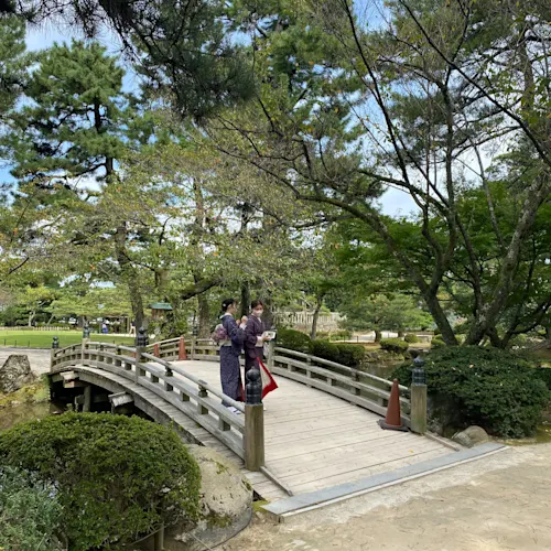 Kenroku-en-garden-Kanazawa-Japan-instagram-_travelingdepression_