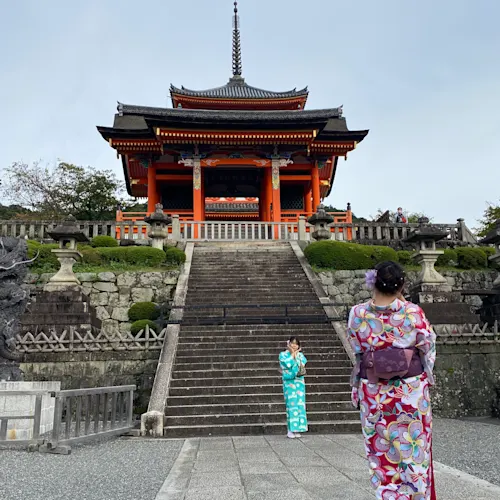 kiyomizu-dera-temple-Kyoto-Japan-Expat-Explore-instagram-_travelingdepression_