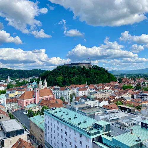 ljubljana-view-over-castle-slovenia-instagram-_travelingdepression_
