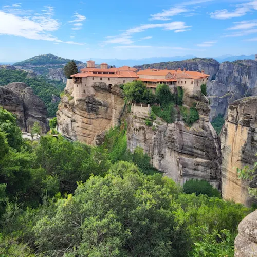 meteora-greece-instagram-_scouserandherlittleoneexplore