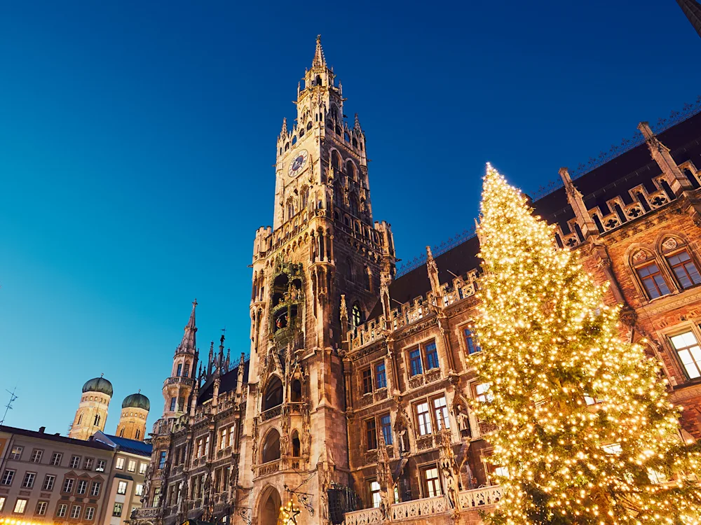 munich-marienplatz-germany-christmas-market-swiper-hero-gallery