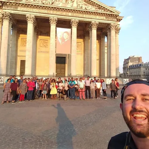 Paris-_aaron_explore