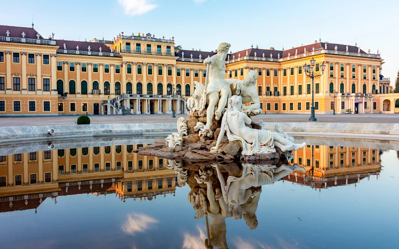 royal-vienna-schoenbrunn-palace-cafe-optional-excursion