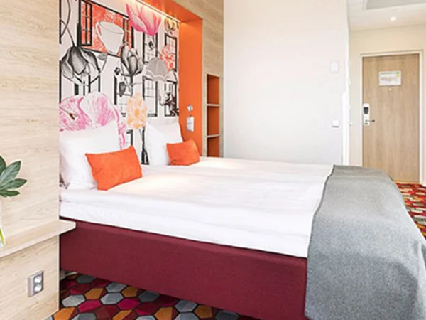 Stockholm-Motel-L-Alvsjo-bedroom