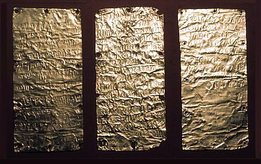 gold plaques of caere (pyrgi)-etruscan language